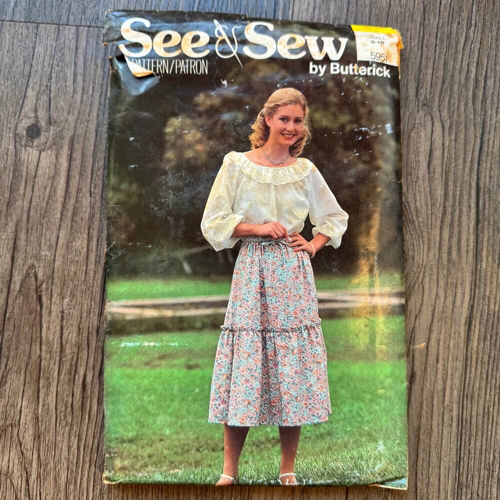 Vintage 1970s Butterick 5951 Sewing Pattern Womens XXS/XS Top & Skirt COMPLETE